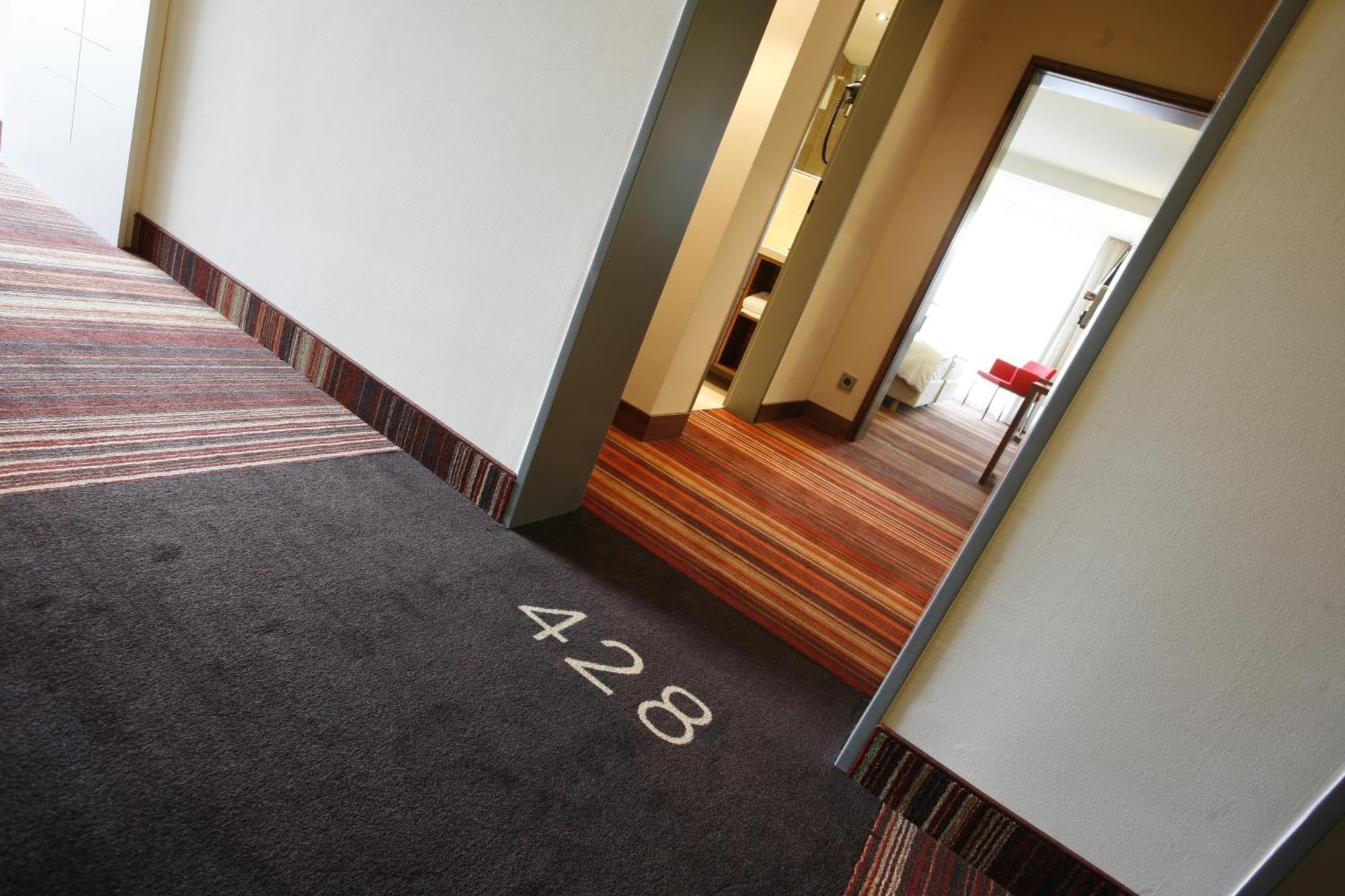 Hotel Freizeit In Gottingen Room photo